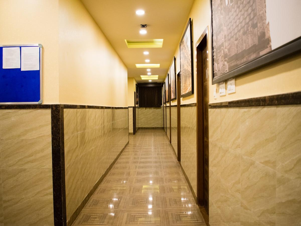 Hotel Mysore Republic Ngoại thất bức ảnh