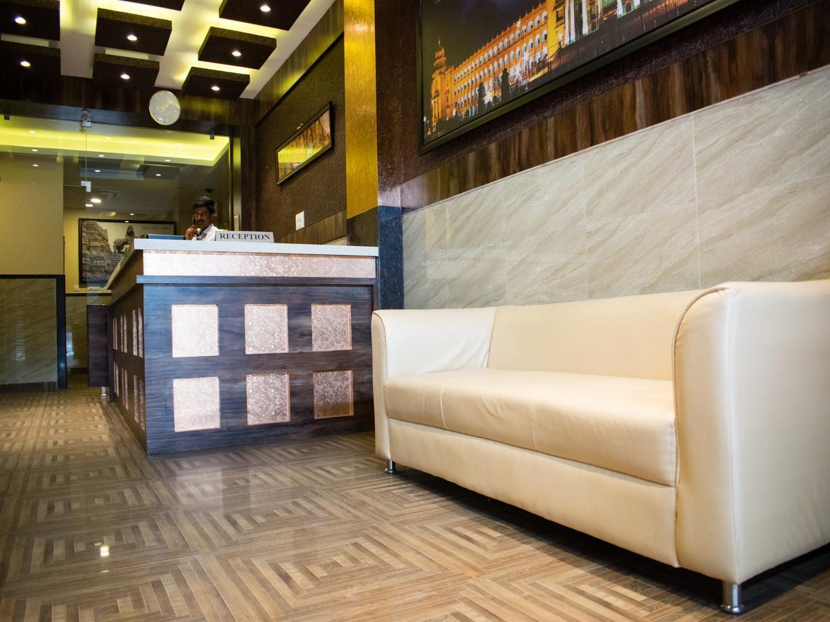 Hotel Mysore Republic Ngoại thất bức ảnh