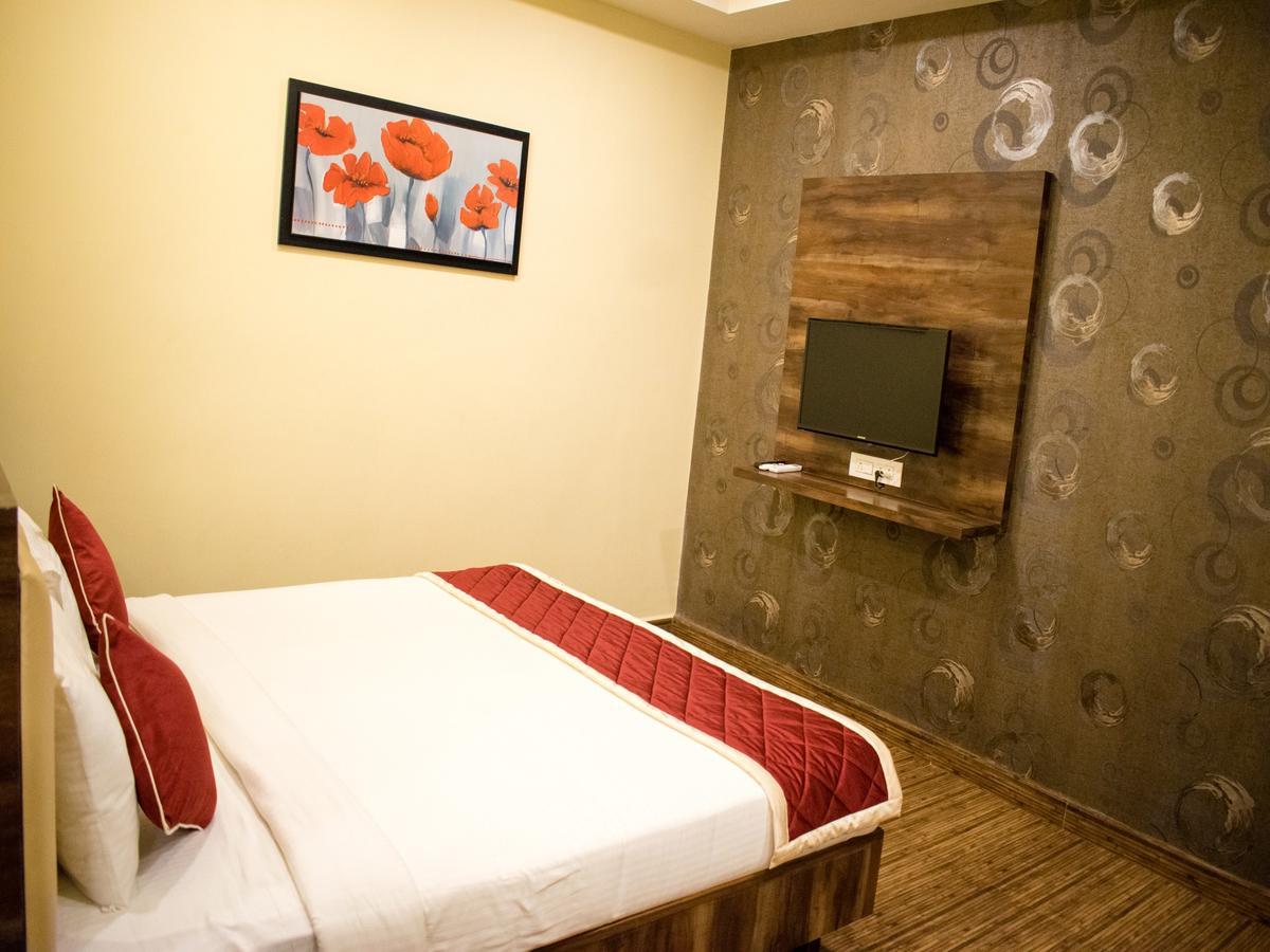 Hotel Mysore Republic Ngoại thất bức ảnh