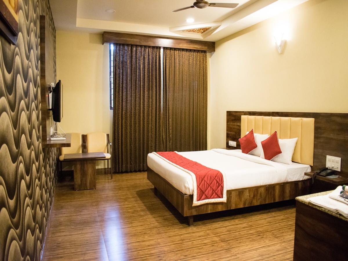 Hotel Mysore Republic Ngoại thất bức ảnh